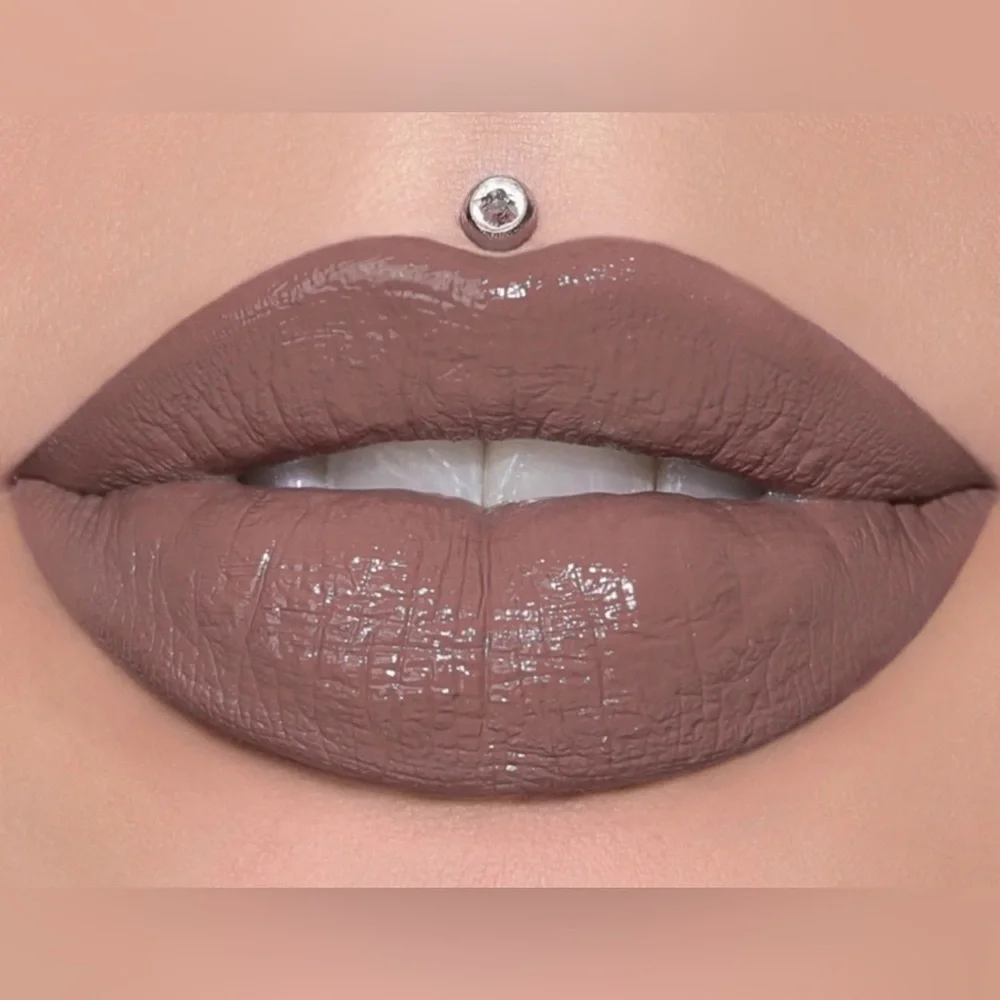 Tea Bag Supreme Gloss by Jeffree Star, New in Box!
